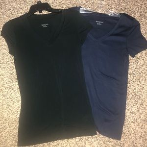 2 Merona V necked tees